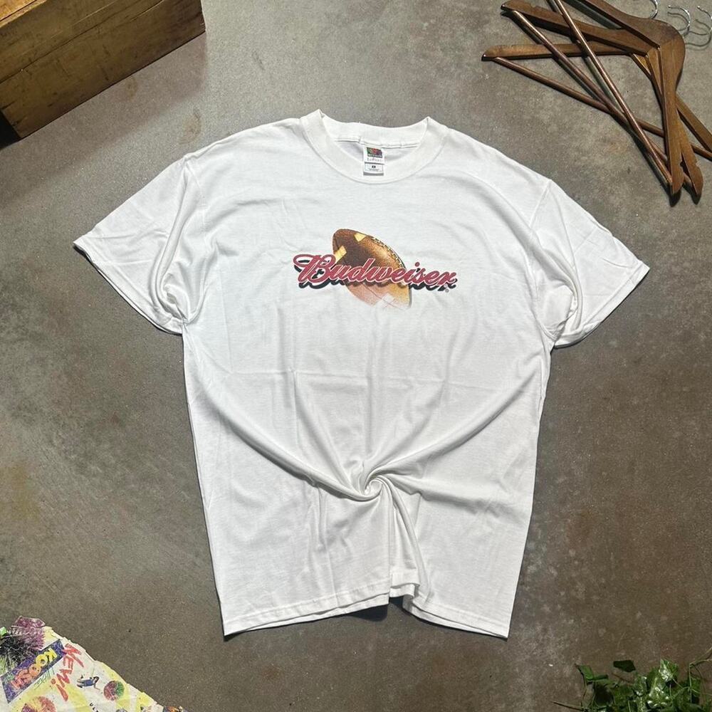 Vintage Y2K Budweiser Football Beer Tee Mens XL White Red Football NFL Shirt